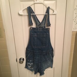 Abercrombie & Fitch Women’s Overall Shorts